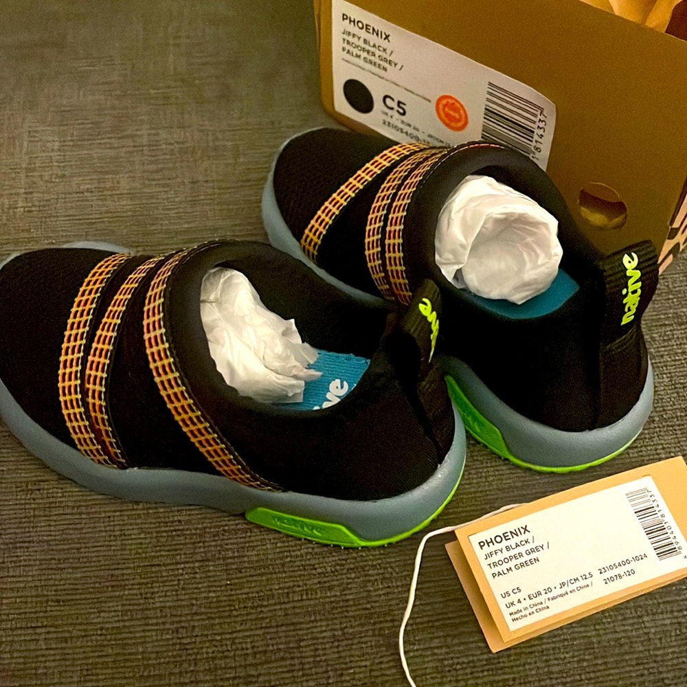 Brand new Native Size 5 Toddler shoes